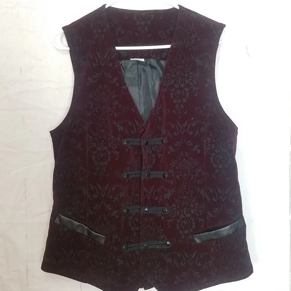 Spirit Halloween velvet faux leather vest - Picture 4 of 9